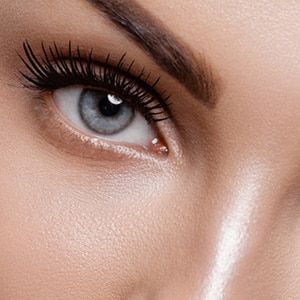Eyes and eyelash treatments